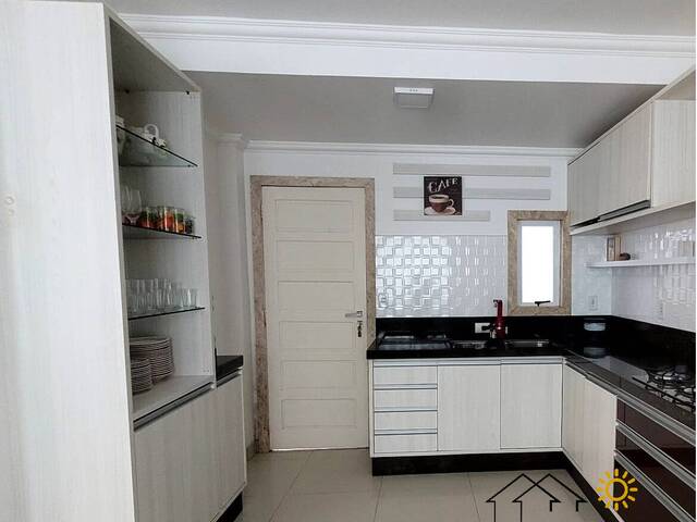 #74 - Apartamento para Locação em Bombinhas - SC - 3